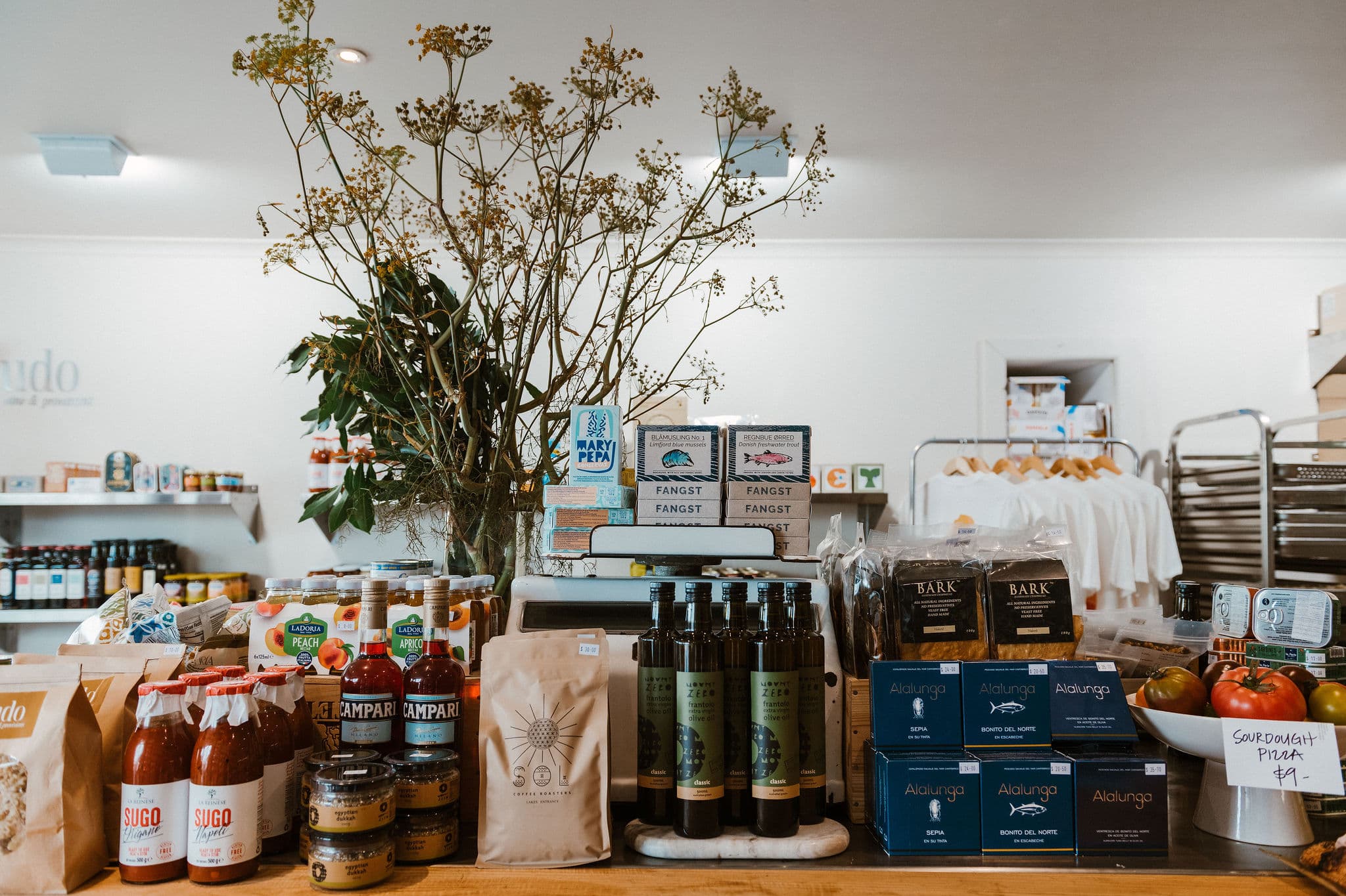 Crudo store interior